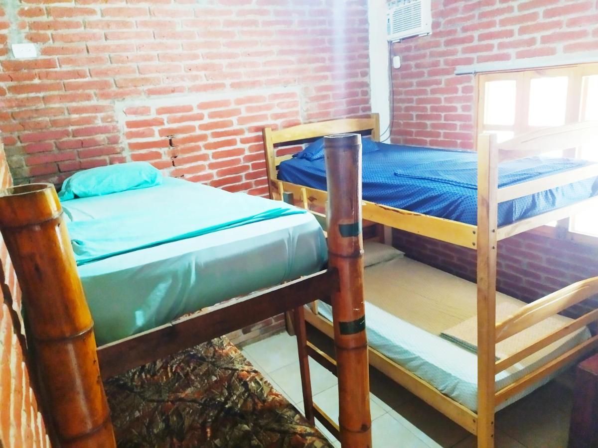 Хостел Iguana Beach House Монтаньита Экстерьер фото